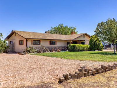 1114 W Ranch Rd