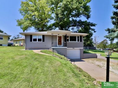 5116 Fay Blvd