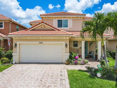 7835 SE Heritage Boulevard