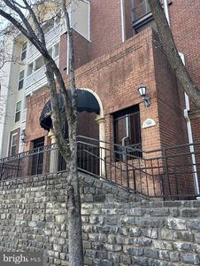 1504 Lincoln Way APT 108