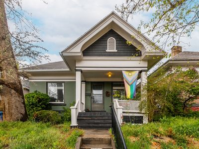1129 E 3rd Ave N