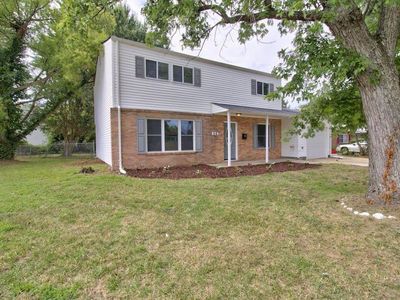 56 Banister Dr