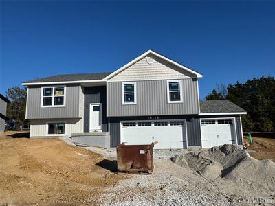 28716 Woodland Heights Dr