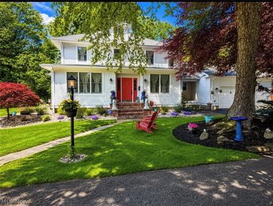 12 Riverside Dr