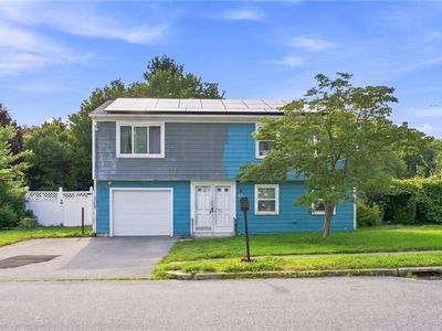 23 Hornbeam Dr