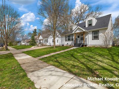 1138 Orchard Ave SE