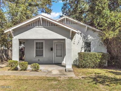 1943 Heckle Street