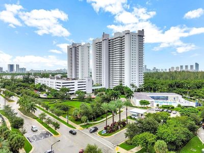 15051 Royal Oaks Ln APT 1605