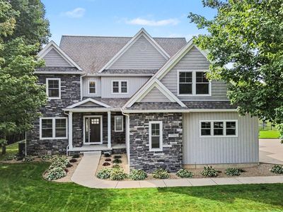 1192 Forest Brook Dr