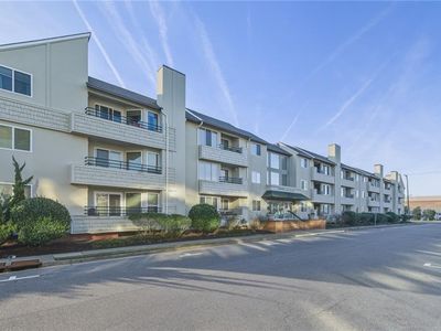 304 28th St UNIT 105