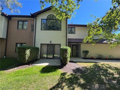 Property at 7266 Village Dr, Mentor, OH