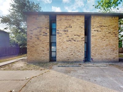 306 Manuel Dr #A-d