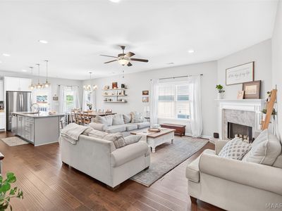 9896 Bluestone Cir