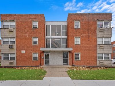 2401 W Balmoral Ave APT 3D