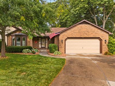 444 Burr Oak Dr