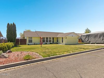 5602 Mount Clemens Way