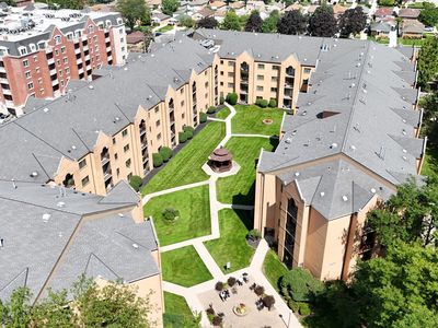 7410 W Lawrence Ave Unit 217