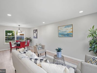307 Tompkins Ln