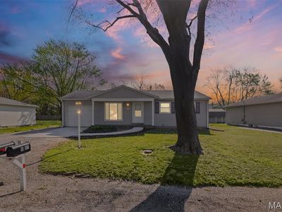 Property at 14 Dee St, Moro, IL