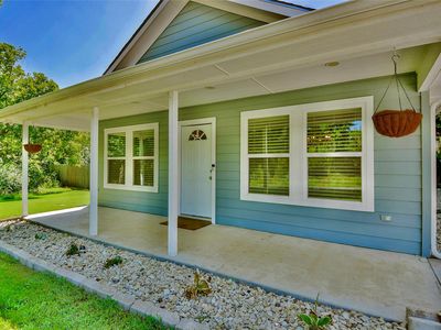 Property at 903 Comanche Cove Dr, Granbury, TX