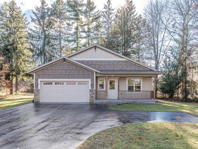 9605 Manitou Park Dr