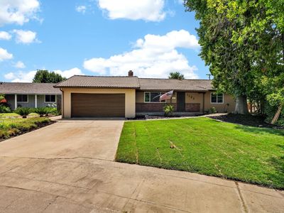 1126 Lake Home Dr