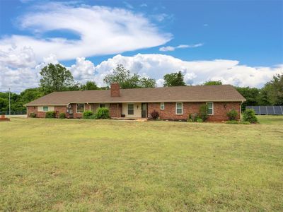 14525 Woodbrier Dr