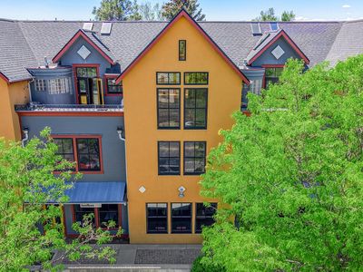 325 Cherry St #206