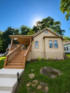 106 Everett St