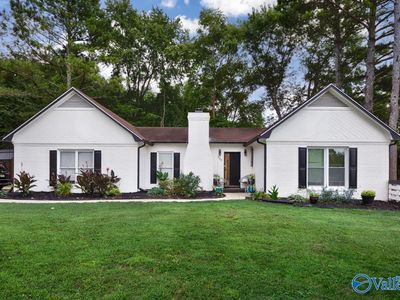100 Bayridge Dr