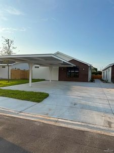 2309 E Viviana
