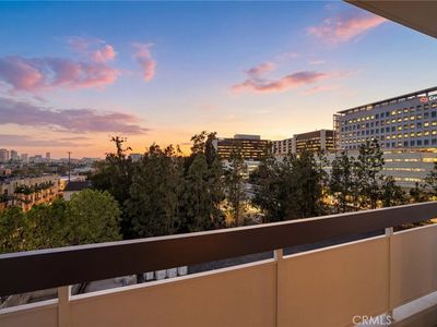 321 S San Vicente Blvd APT 604