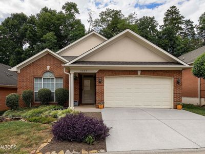 8869 Lennox View Way