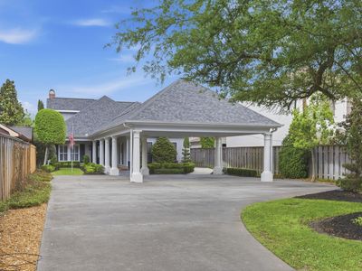 3206 Henderson Bayou Rd