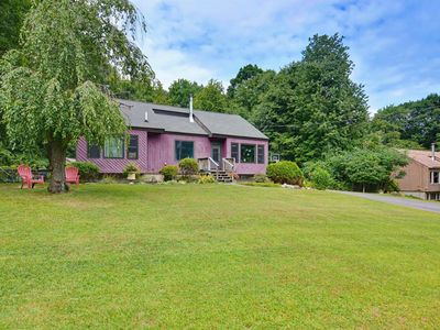 Property at 33 Redfield Circle, Derry, NH