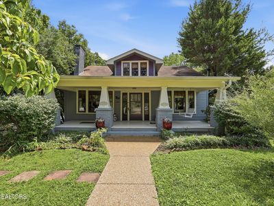 2402 Highland Dr