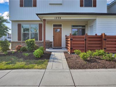 1208 Union Pacific Way