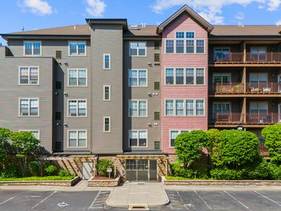 100 Richards Avenue APT 205