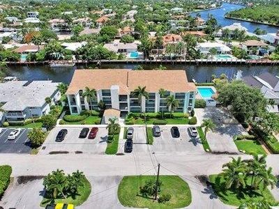 2751 NE 15th Street #103