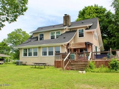 4618 River Front Dr