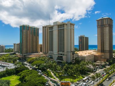 1910 Ala Moana Blvd APT 18A