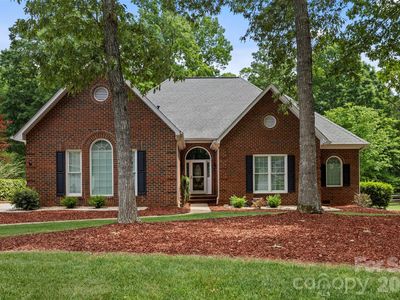 1320 Mill Race Ln