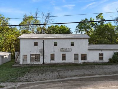 1356 Old Highway 25 E