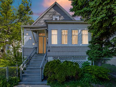 700 W 82nd St