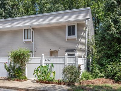 Property at 7404 Sandy Creek Dr, Raleigh, NC