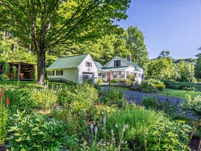 8133 Pomfret Road