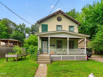 27 Lilac Lane