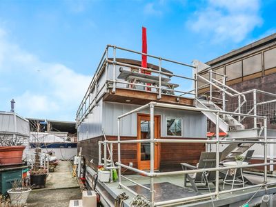 2040 Westlake Avenue N #3-A