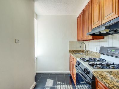 34-20 78th St #4J