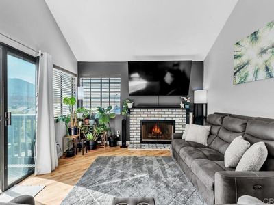 3049 Golden Oak Way